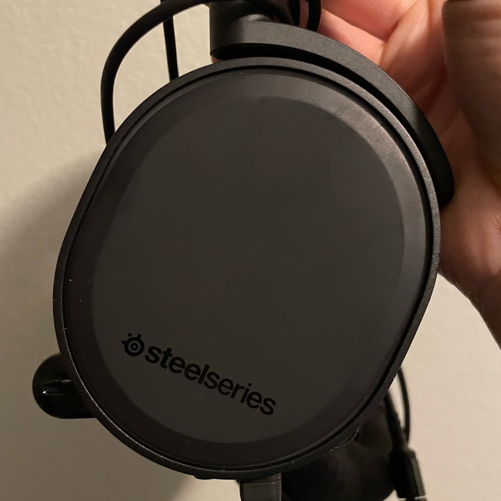 Steelseries arctis 5 headphones
